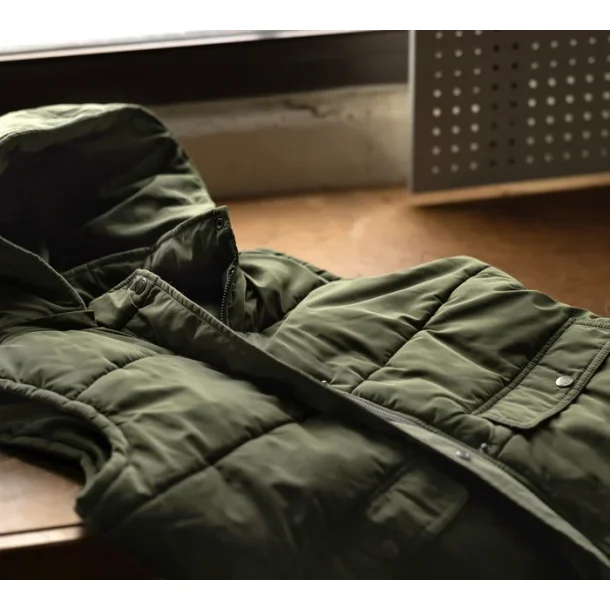 Women's Bar &amp; Shield Quilted Vest - Grape Leaf